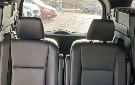Toyota Esquire I, 2017 год, 2 450 000 рублей, 20 фотография