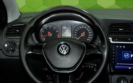 Volkswagen Polo VI (EU Market), 2017 год, 900 000 рублей, 15 фотография