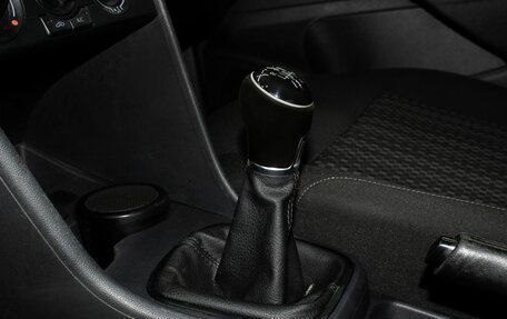 Volkswagen Polo VI (EU Market), 2017 год, 900 000 рублей, 19 фотография