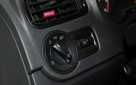 Volkswagen Polo VI (EU Market), 2017 год, 900 000 рублей, 20 фотография