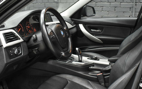 BMW 3 серия, 2014 год, 1 740 000 рублей, 16 фотография