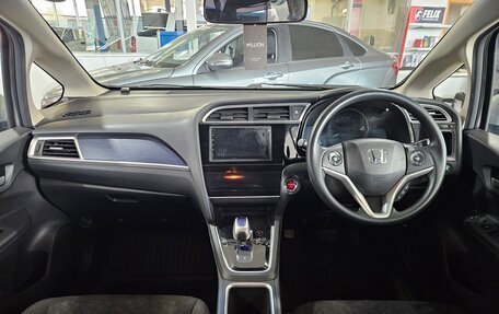 Honda Shuttle II, 2016 год, 1 350 000 рублей, 13 фотография