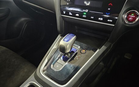 Honda Shuttle II, 2016 год, 1 350 000 рублей, 21 фотография