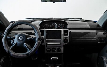 Nissan X-Trail, 2006 год, 800 000 рублей, 13 фотография