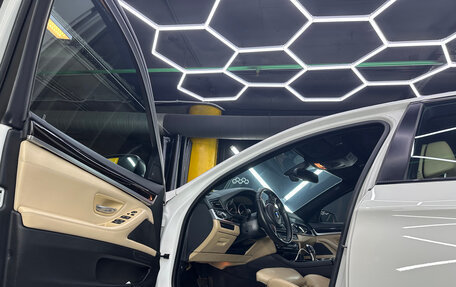 BMW 5 серия, 2011 год, 2 300 000 рублей, 11 фотография