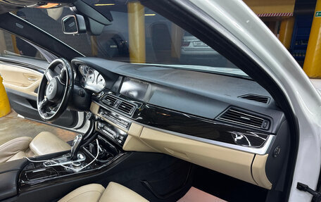 BMW 5 серия, 2011 год, 2 300 000 рублей, 19 фотография