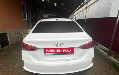 Hyundai Solaris II рестайлинг, 2021 год, 1 350 000 рублей, 5 фотография