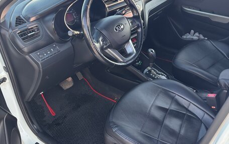 KIA Rio III рестайлинг, 2013 год, 1 050 000 рублей, 13 фотография