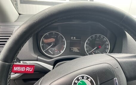 Skoda Octavia, 2011 год, 750 000 рублей, 9 фотография