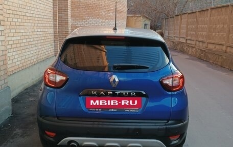 Renault Kaptur I рестайлинг, 2022 год, 1 750 000 рублей, 4 фотография