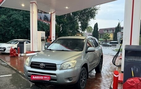 Toyota RAV4, 2006 год, 940 000 рублей, 2 фотография