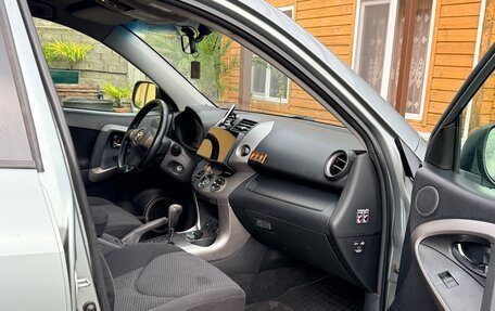 Toyota RAV4, 2006 год, 940 000 рублей, 8 фотография