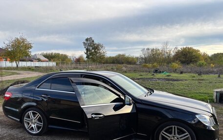 Mercedes-Benz E-Класс, 2012 год, 1 900 000 рублей, 2 фотография