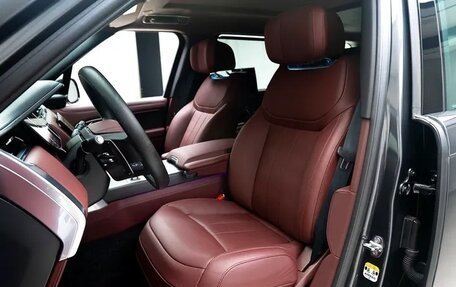 Land Rover Range Rover IV рестайлинг, 2025 год, 30 700 000 рублей, 9 фотография