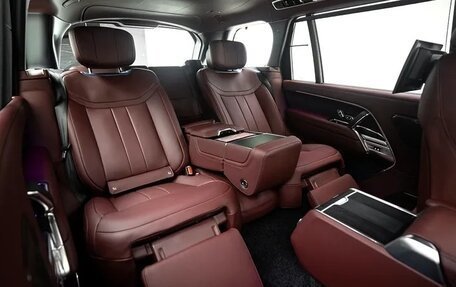 Land Rover Range Rover IV рестайлинг, 2025 год, 30 700 000 рублей, 15 фотография