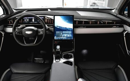 Geely Atlas, 2024 год, 4 017 190 рублей, 9 фотография