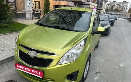 Chevrolet Spark III, 2011 год, 650 000 рублей, 5 фотография