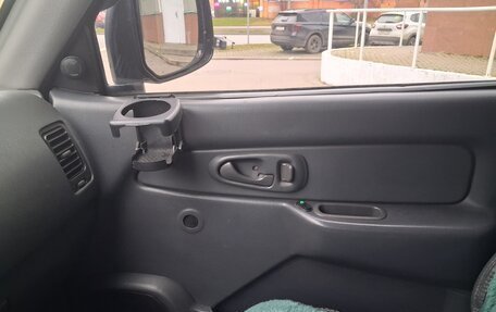 Mitsubishi L200 III рестайлинг, 2006 год, 1 000 000 рублей, 12 фотография