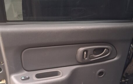 Mitsubishi L200 III рестайлинг, 2006 год, 1 000 000 рублей, 15 фотография