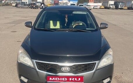 KIA cee'd I рестайлинг, 2010 год, 550 000 рублей, 1 фотография