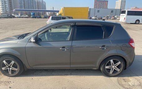 KIA cee'd I рестайлинг, 2010 год, 550 000 рублей, 6 фотография