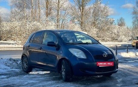 Toyota Yaris III рестайлинг, 2007 год, 485 000 рублей, 3 фотография