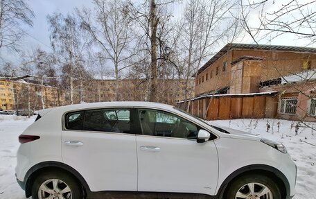 KIA Sportage IV рестайлинг, 2021 год, 3 000 000 рублей, 3 фотография