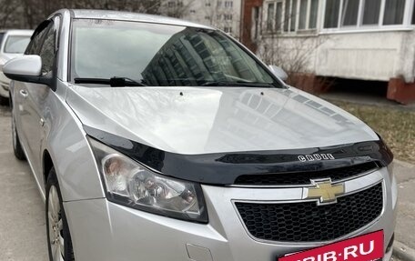Chevrolet Cruze II, 2011 год, 660 000 рублей, 4 фотография