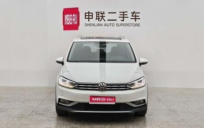 Volkswagen Touran III, 2022 год, 1 800 000 рублей, 1 фотография