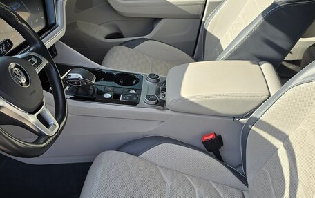 Volkswagen Touareg III, 2020 год, 5 450 000 рублей, 8 фотография