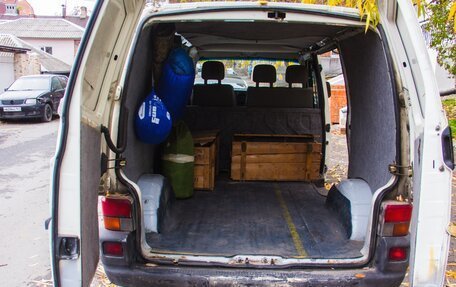 Volkswagen Transporter T4, 2002 год, 790 000 рублей, 3 фотография