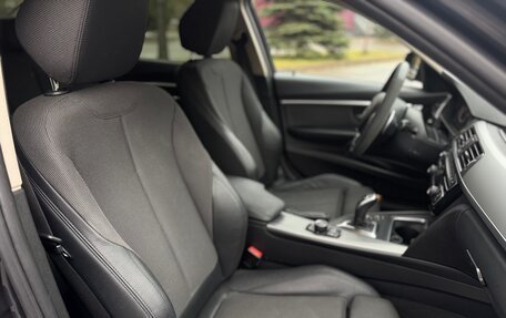 BMW 3 серия, 2018 год, 2 790 000 рублей, 19 фотография