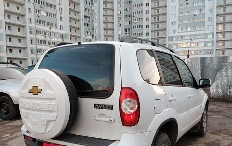 Chevrolet Niva I рестайлинг, 2013 год, 580 000 рублей, 5 фотография