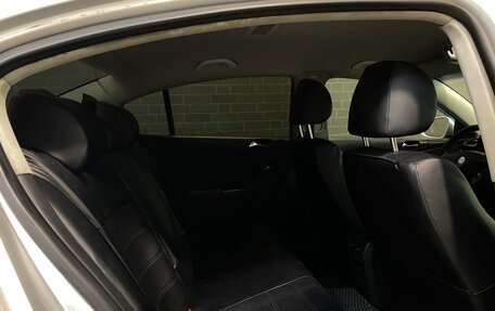 Volkswagen Passat B6, 2006 год, 550 000 рублей, 10 фотография
