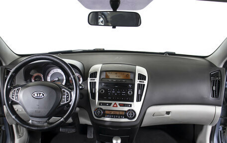 KIA cee'd I рестайлинг, 2008 год, 635 000 рублей, 12 фотография