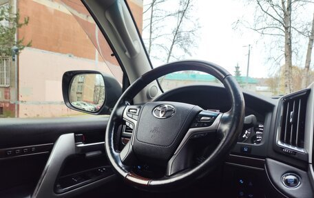 Toyota Land Cruiser 200, 2016 год, 6 500 000 рублей, 18 фотография