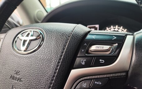 Toyota Land Cruiser 200, 2016 год, 6 500 000 рублей, 20 фотография