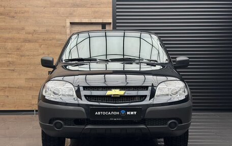 Chevrolet Niva I рестайлинг, 2015 год, 649 000 рублей, 2 фотография