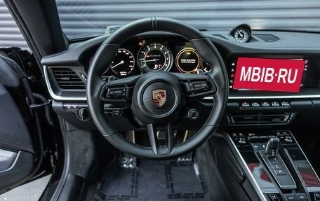 Porsche 911, 2023 год, 23 500 048 рублей, 13 фотография