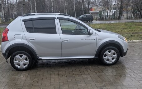 Renault Sandero I, 2013 год, 750 000 рублей, 3 фотография