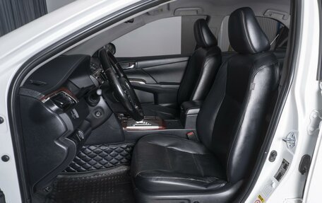 Toyota Camry, 2014 год, 1 699 000 рублей, 10 фотография