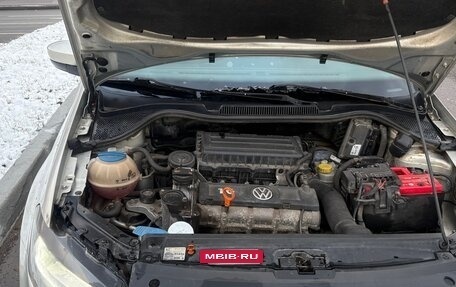 Volkswagen Polo VI (EU Market), 2011 год, 850 000 рублей, 11 фотография
