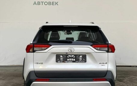 Toyota RAV4, 2025 год, 4 150 000 рублей, 5 фотография