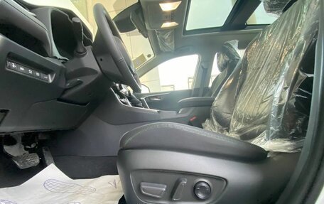 Toyota RAV4, 2025 год, 4 150 000 рублей, 9 фотография