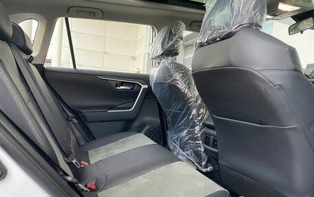 Toyota RAV4, 2025 год, 4 150 000 рублей, 12 фотография