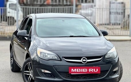 Opel Astra J, 2013 год, 729 999 рублей, 3 фотография