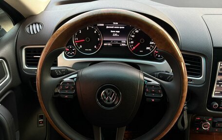 Volkswagen Touareg III, 2010 год, 1 700 000 рублей, 8 фотография