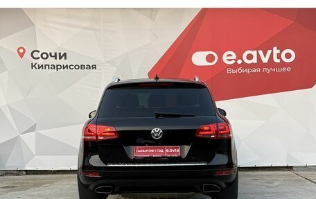 Volkswagen Touareg III, 2010 год, 1 700 000 рублей, 5 фотография