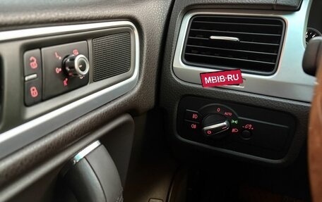 Volkswagen Touareg III, 2010 год, 1 700 000 рублей, 13 фотография