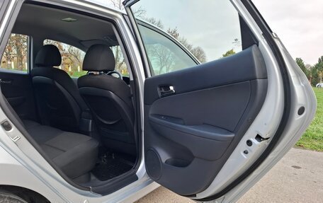 Hyundai i30 I, 2010 год, 900 000 рублей, 10 фотография